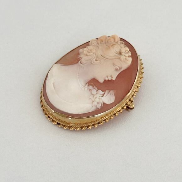 Vintage 14K Yellow Gold Hand Carved Shell Cameo Large Raised Brooch Pin Pendant - Picture 5 of 16